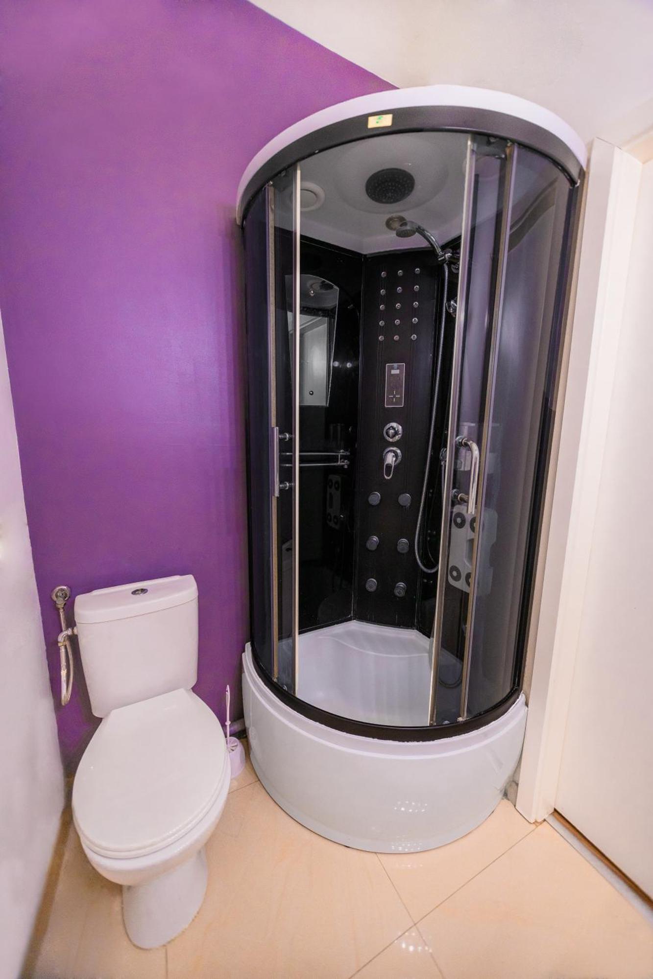 Cozy Studio Next To The Metro And City Center Varsavia Esterno foto